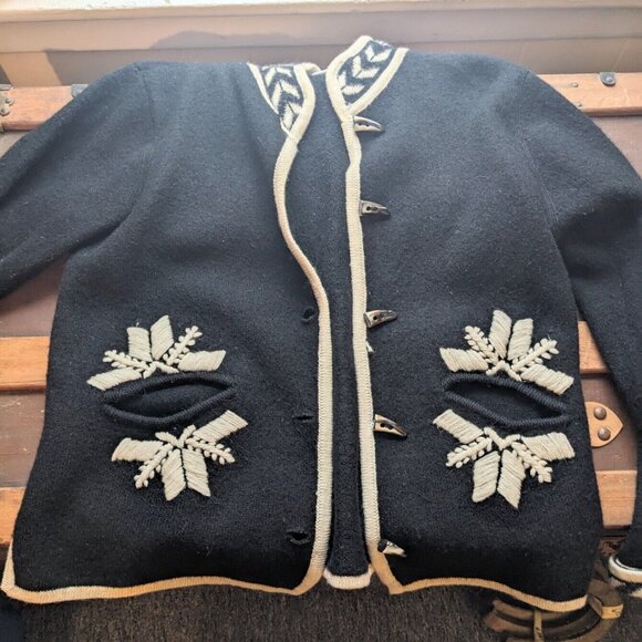 J McLaughlin Black & Cream Wool Cardigan Toggle Button Med ~ Classic Style - Picture 1 of 6